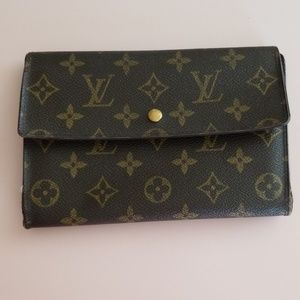 Vintage Louis Vuitton Passport Wallet